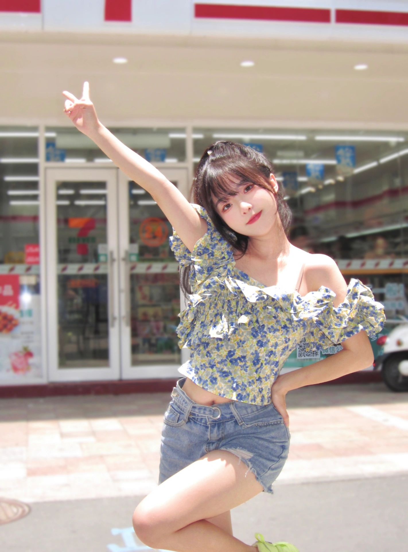 2023-06-14_15.30.03_娃娃软糖_少女的夏日永远明朗_7.jpg
