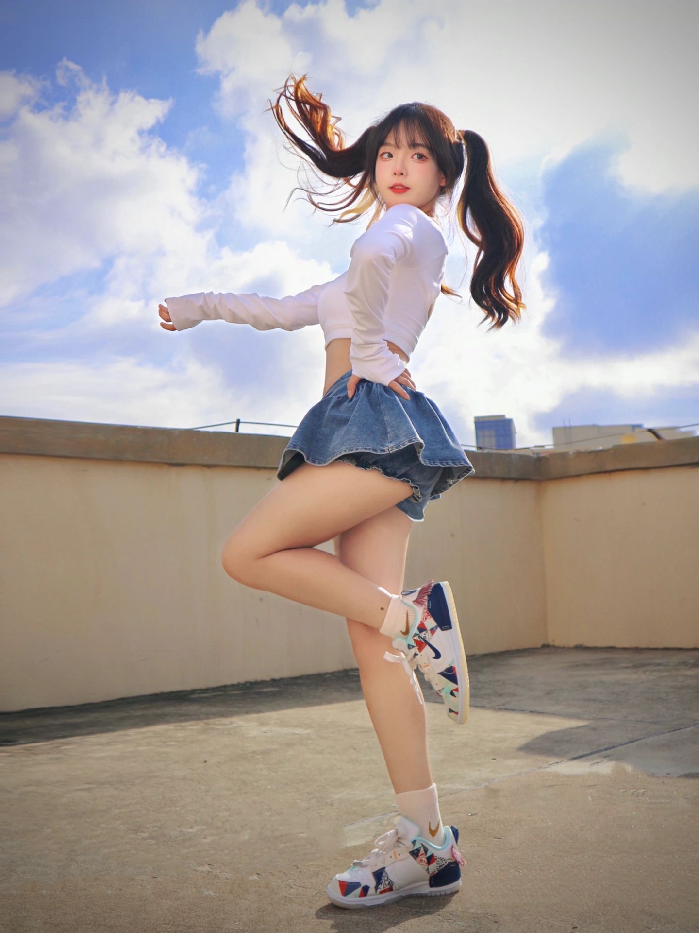 2023-08-08_15.01.19_娃娃软糖_夏日的太阳升起时就是开始跳舞的信号_2.jpg