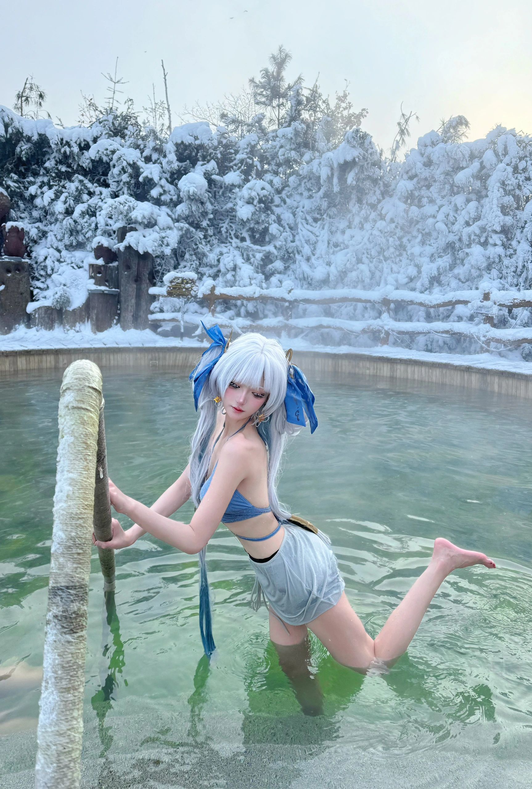 2024-12-03_00.04.10_孟程程_温泉里发现一只汐汐_5.jpg