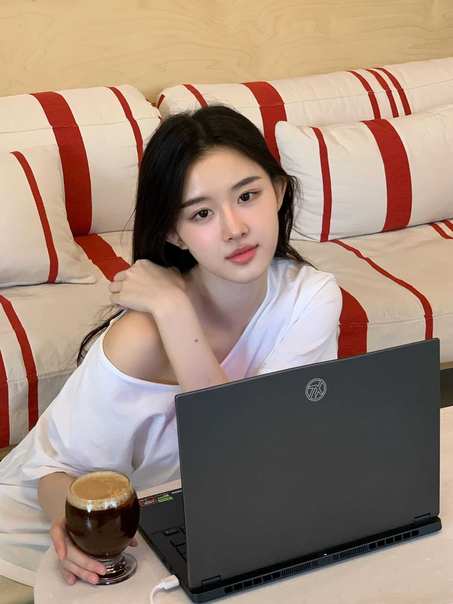 2025-01-01_13.46.01_我是小思思儿_午后的悠闲时光_3.jpg