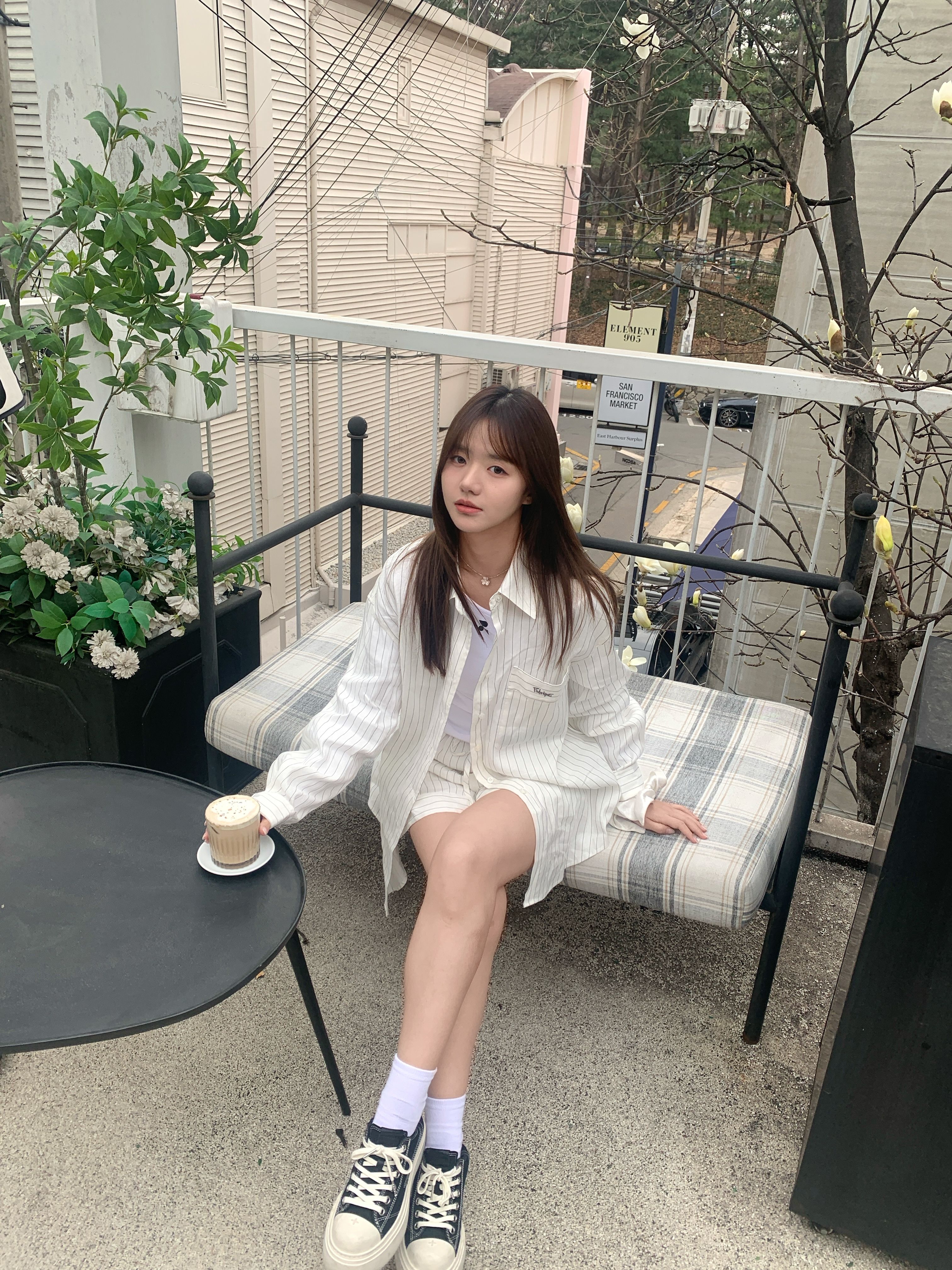 2025-03-26_18.05.03_菠萝菠萝肉_玉兰花的尾巴_6.jpg