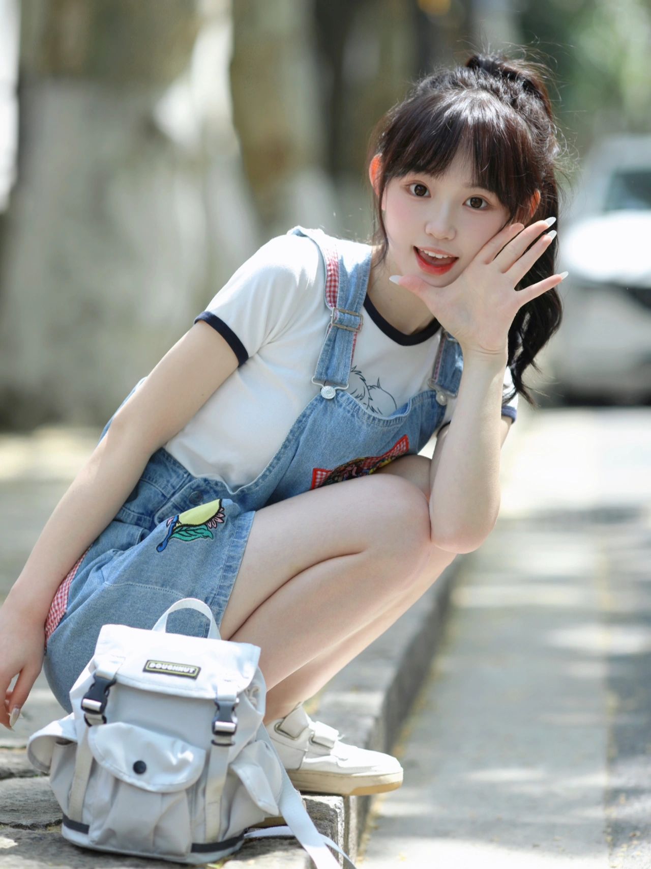 2023-04-23_17.04.57_是踢踢呀_高马尾是青春的代表作_1.jpg