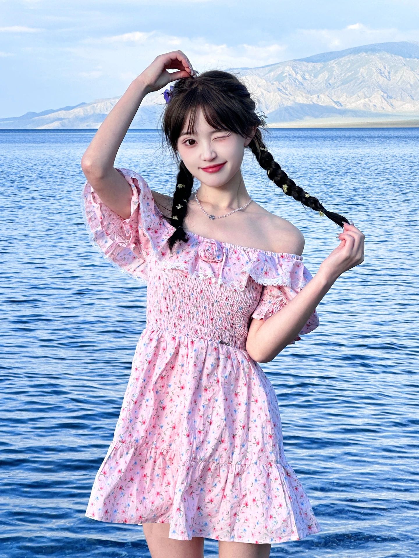 2023-07-15_23.07.27_是踢踢呀_甜妹的旅游拍照pose_进来学_2.jpg