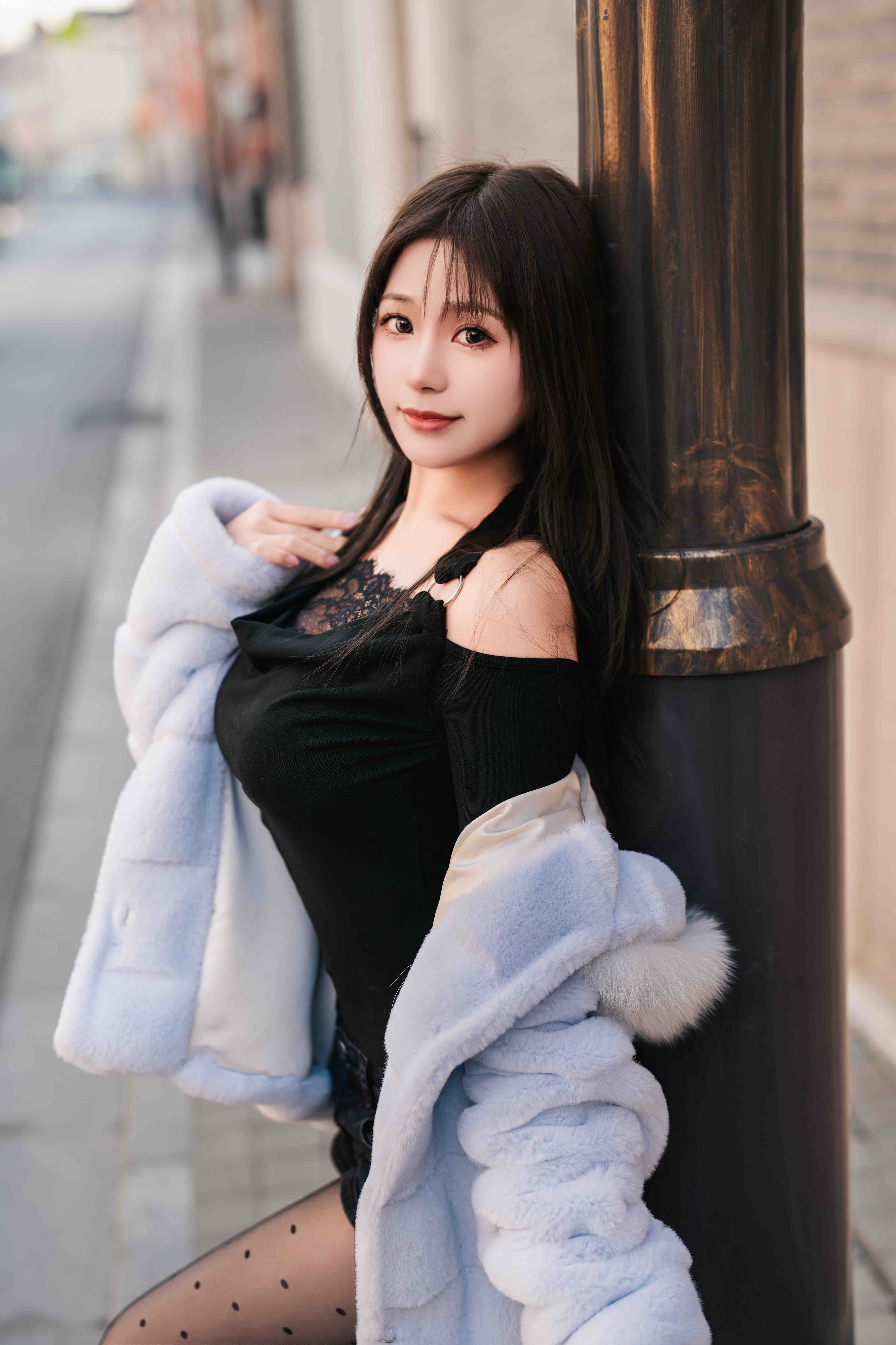 2025-01-07_19.01.11_蛋挞挞_上海街拍_2.jpg